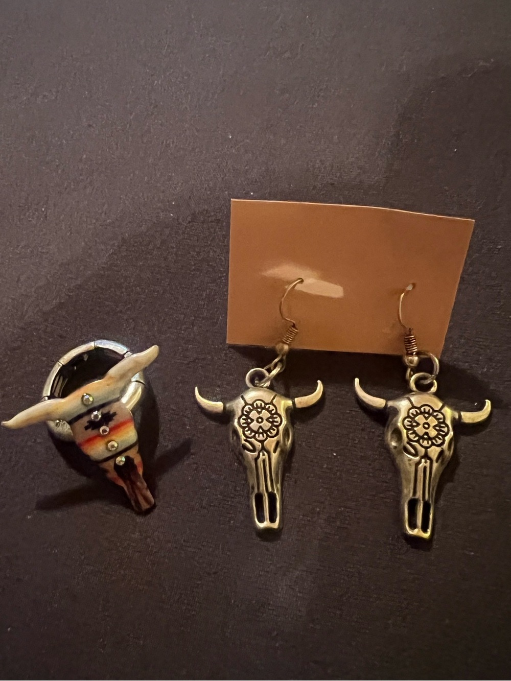 Southwestern Silver Tone Cow Skull Dangle Earrings & Stretch Ring, good cond.
